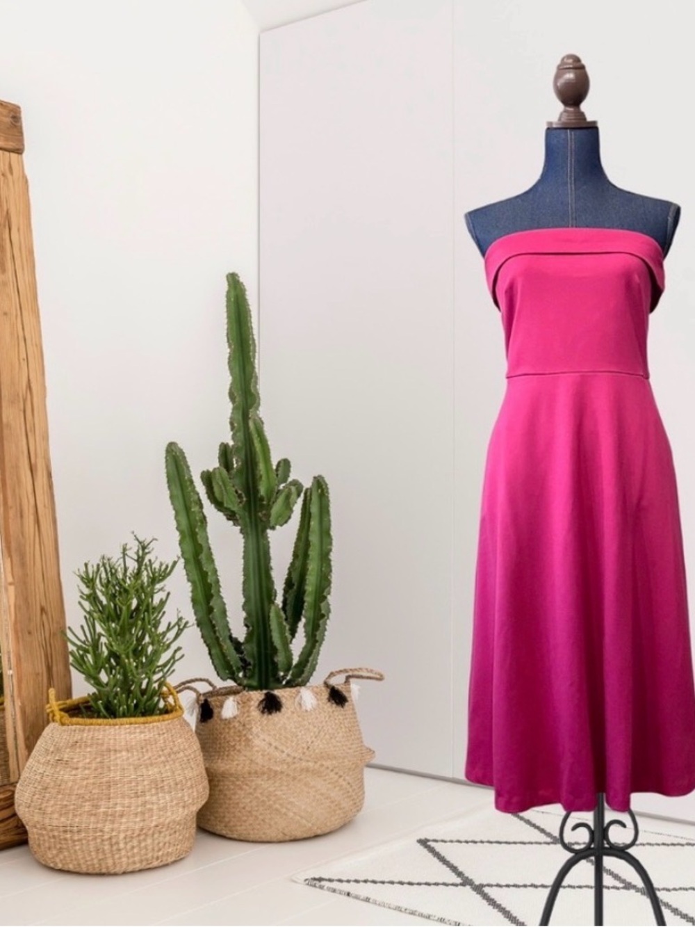 Banana Republic Strapless Fuchsia Midi Dress